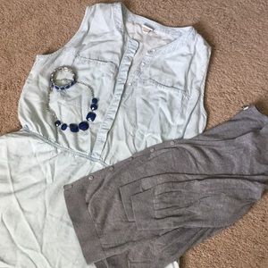 Light denim dress w/ accessories